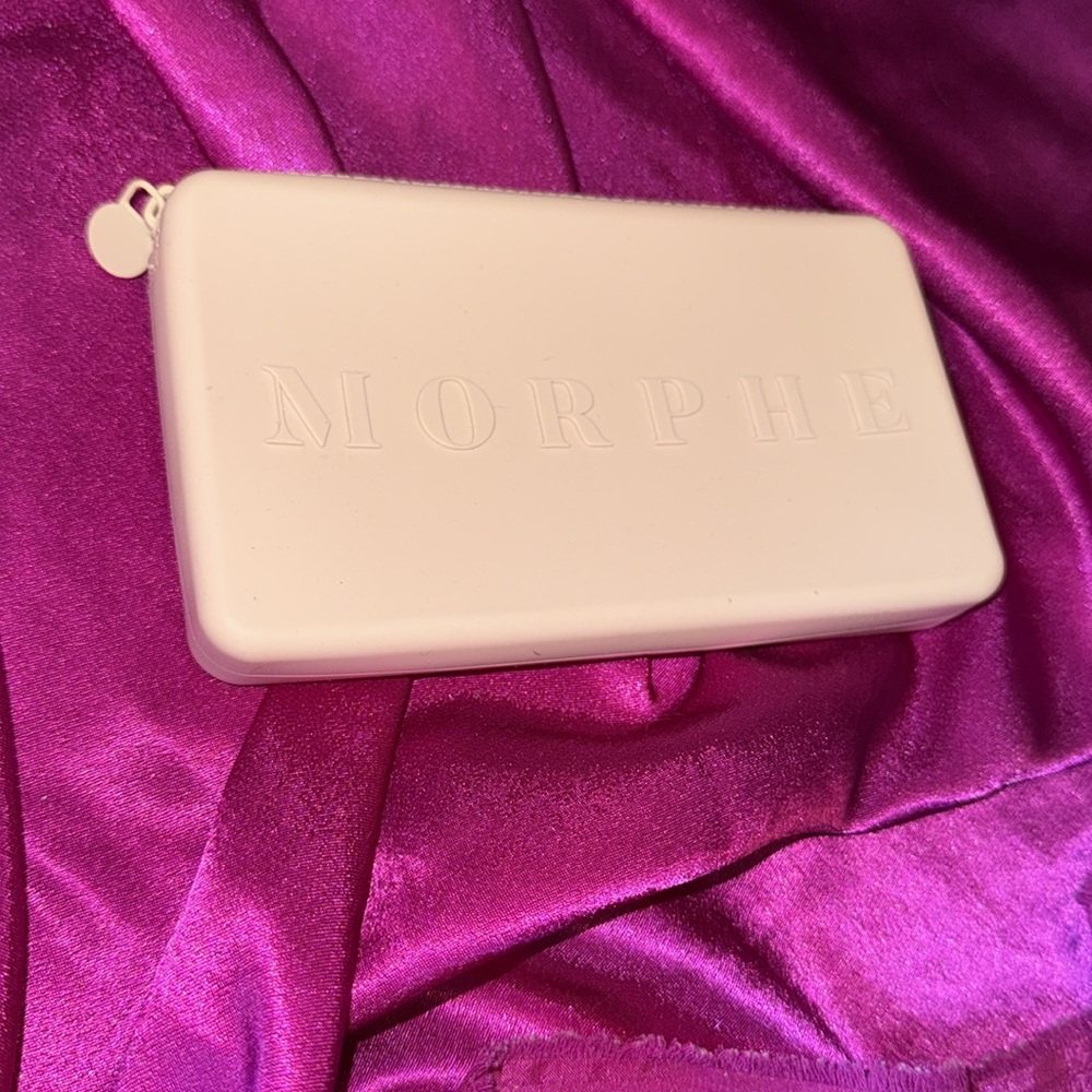 Morphe Cream Makeup Bag